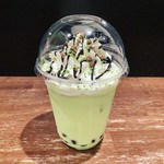 チョコレート入りのもちもちのタピオカです。
タピオカを食べるとチョコレートの味が広がる美味しさです。
環境に優しいバイオマスプラスチックカップを使用しています
7/31迄電子マネー決算で￥20引きキャンペーン
