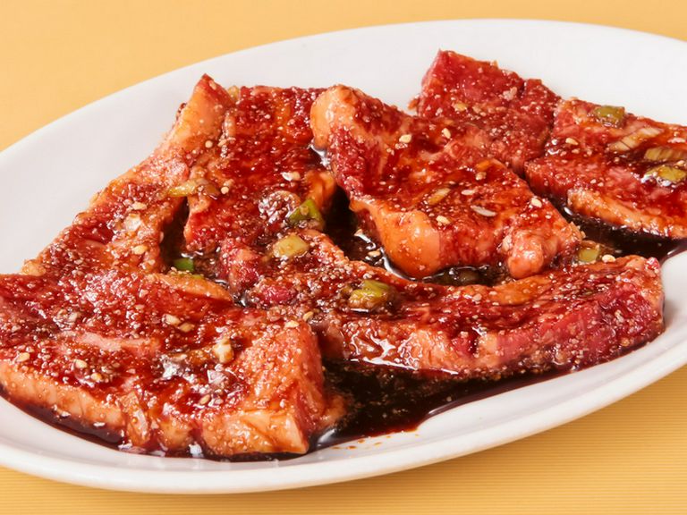 子供も大人も大好物、ご飯とビールがすすむ人気No.1『牛カルビ』