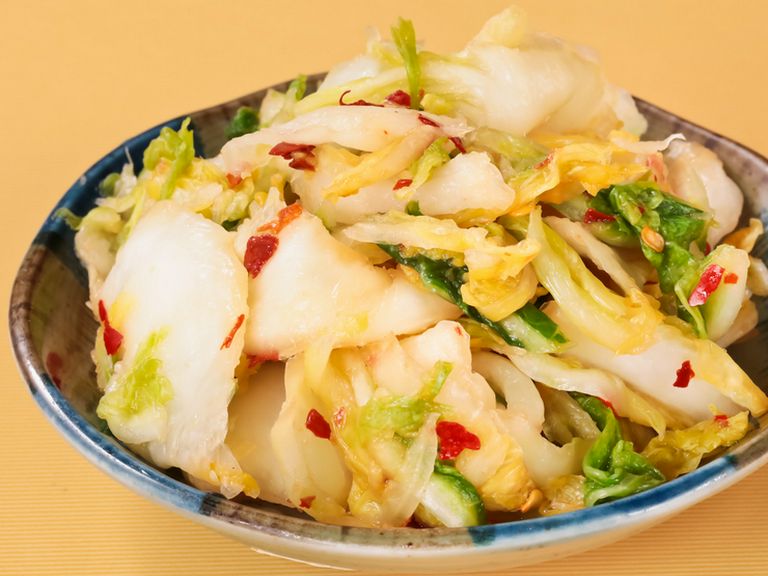 焼肉のタレと相性抜群のサッパリとした自家製浅漬け『キムチ』