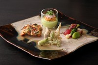 料理屋橘の特別お献立
ご要望にて25300円(税込)以上のお料理もご用意致しております。