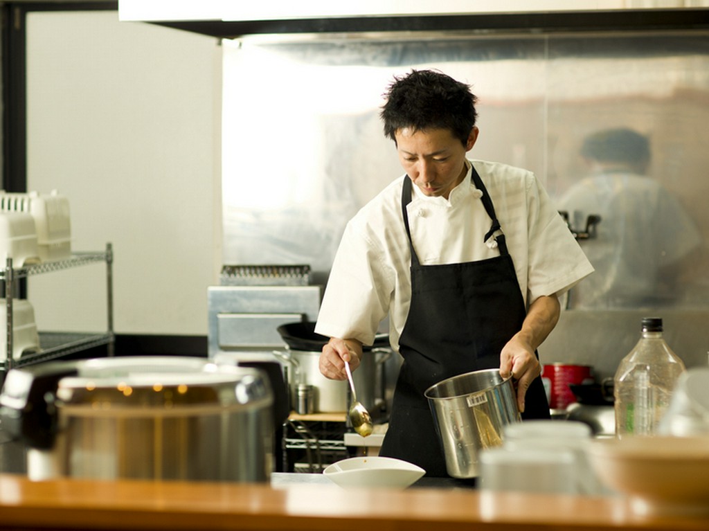 気持ちよく店内で過ごしていただけるよう、心をこめて