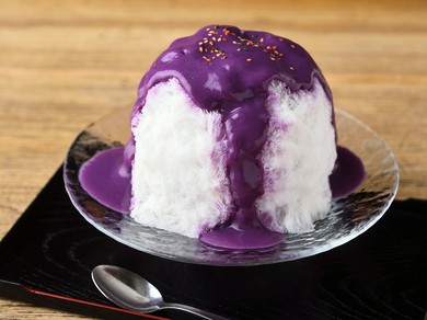 まるで和菓子のような、上品な甘さを楽しめる『濃厚紫いも牛乳』