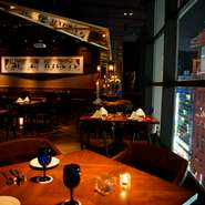 落ち着いた雰囲気の中で、ワインとタパスで乾杯。銀座の大人の合コンは【 CASA　AfeliZ　GINZA】におまかせを。ロマンチックな雰囲気で、楽しいひとときを演出してくれます。
