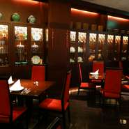 広東料理の魅力を余すところなく楽しめる店。お誕生日や結婚記念日など、特別なシーンにもおすすめです。予約時に記念日の旨をお伝えいただくと、デザートのグレードアップやサプライズ演出をサービスいたします。