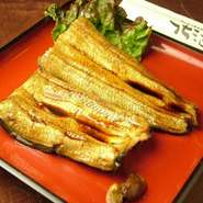 油の乗った貴重な天然うなぎです。是非ご賞味ください。