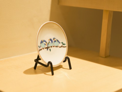 さりげなく飾られた置物が癒しを演出