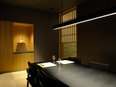 世界レベルの料理を、プライベートな空間でじっくりと味わう