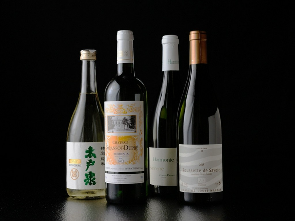 食材と同じく、生産者の思いを大切に選んだワイン