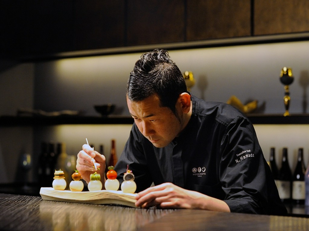 全て天然物の“魚”と“野草”に限定して料理を作る