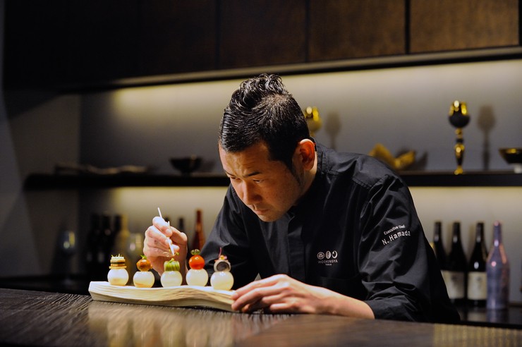 浜田統之　本 星のや東京 ダイニング 大手町/フレンチ 料理人 浜田 統之 氏 | ヒトサラ