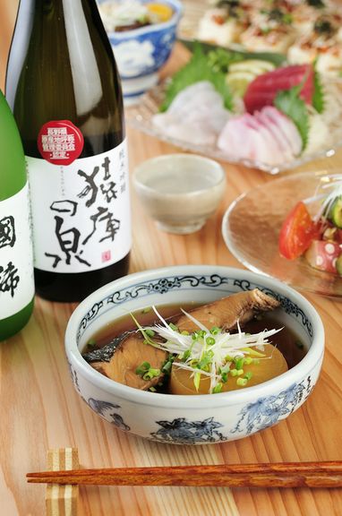 全国の貴重な地酒も用意				