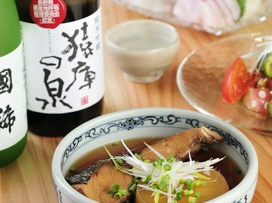 全国の貴重な地酒も用意				