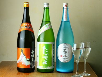 利き酒師が厳選した日本酒をシャンパングラスで…