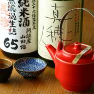 厳選された日本酒と、お店の料理のマッチングは至福もの。美味しい時間が過ごせます。