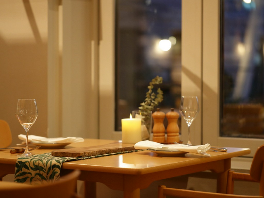 丁寧な暮らしを提案しているインテリアショップが運営