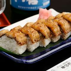 季節の旬魚介が贅沢にのる! 温かな酢飯が魅力『棒寿司』