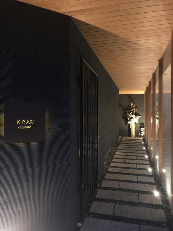 落ち着いた大人の雰囲気を