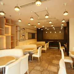 絶品スイーツ＆ティー・季節の料理が集う、広尾のおしゃれカフェ