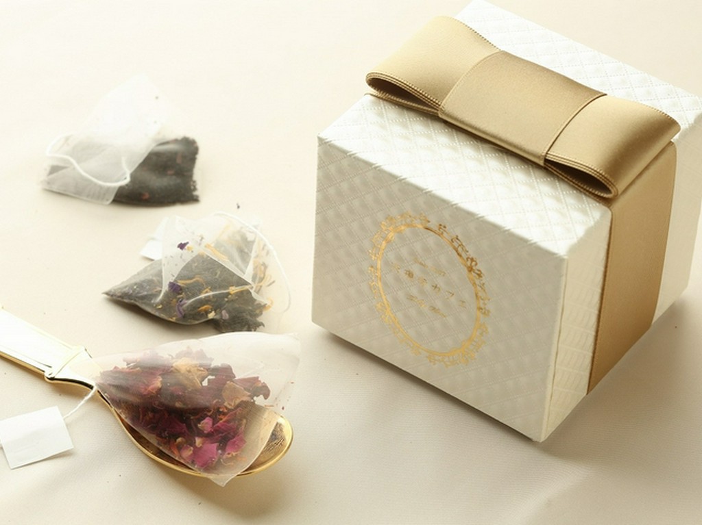 可愛いBOX入りで贈り物にも『グリュエ・ド・ショコラティー』