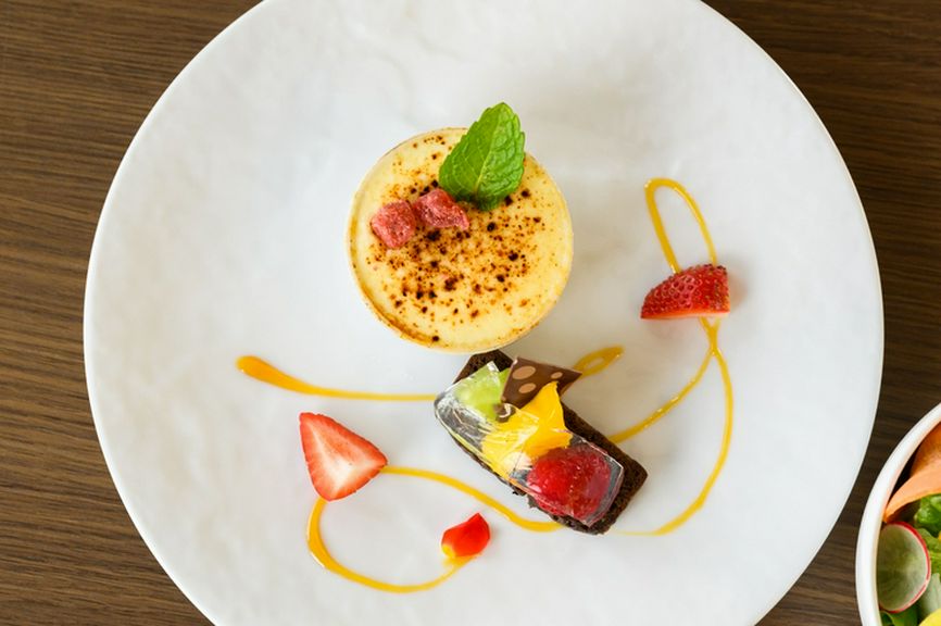 滞在時間は最大180分、モダンな雰囲気の店内でおひとり様を満喫