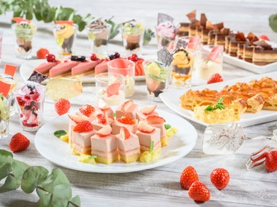 ランチブッフェでたっぷりおしゃべり◎食後のカフェも好きなだけ