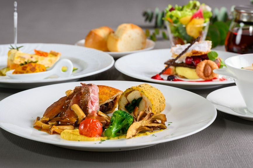 スペシャリテランチ×9種のTWG teaフリーフロー「キュイジーヌ」