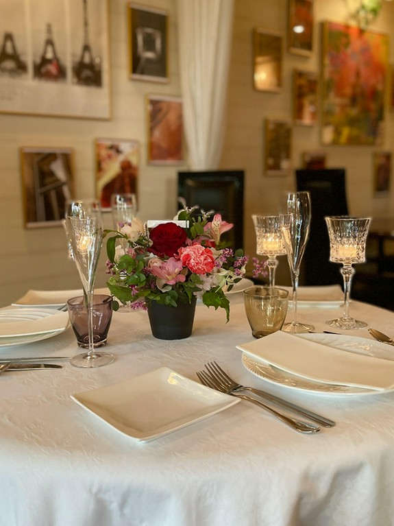 大切な方と過ごす記念日ディナーにふさわしいコースです。※12/22～25不可。