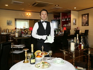 優雅なひとときをすごしていただけるよう、誠心誠意のおもてなし