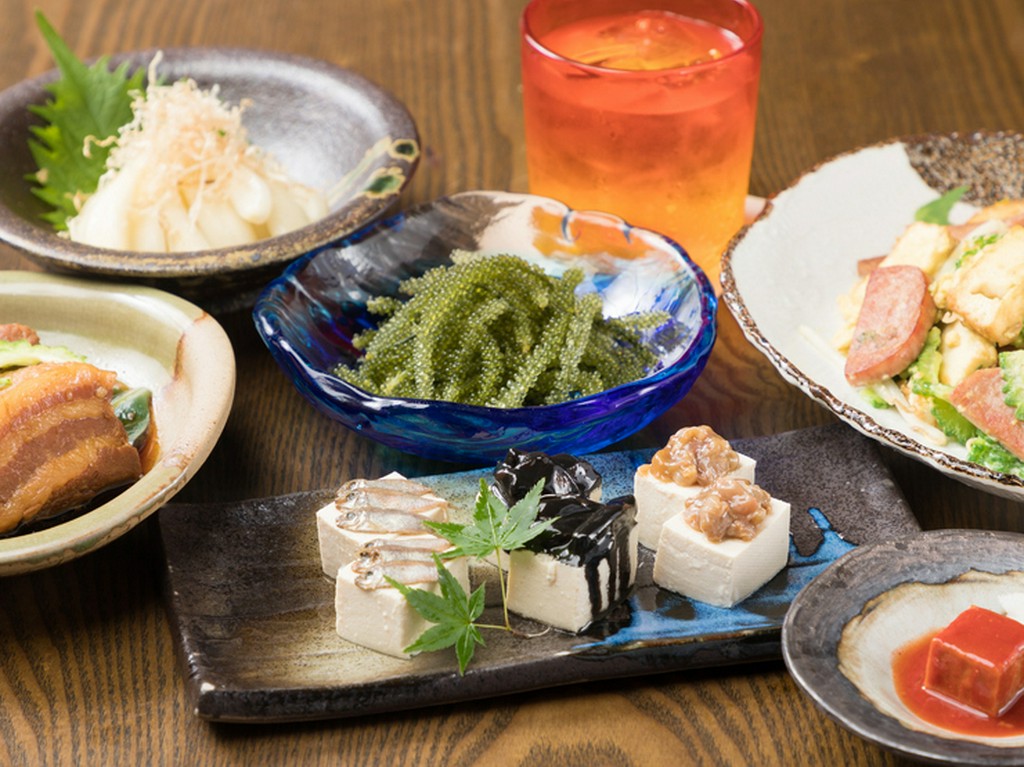 沖縄直送食材を使用！　オリオンビール片手に食したい、琉球の味『沖縄料理の数々』