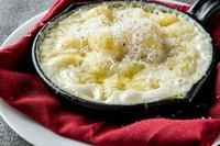 じゃがいものニョッキにゴルゴンチーズたっぷりのソースが相性抜群。
