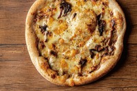 ポルチーニ、チーズ使用。
ポルチーニの香りが効いていて、めちゃうまです！！