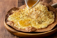 こちらも女子に大人気！蜂蜜をかけて召し上がれ！