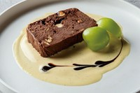 チョコレートを贅沢に使った濃厚味は『ベツバラ』にお薦めです。