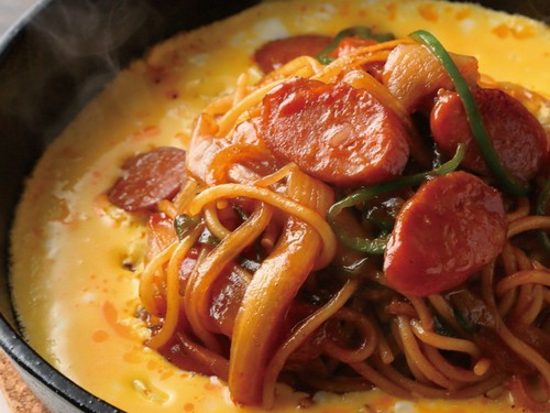 洋酒酒場のナポリタン