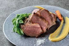 みんなでワイワイ楽しむにはこちらがオススメ！
お酒のに合うアテを多くご用意したコースです。