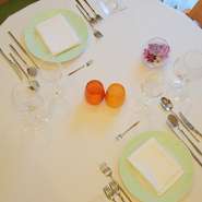 ＜木・金・土・日・祝日のみランチ営業＞をいたします。前菜、パスタ、肉料理、カフェ、お茶菓子とゆったり愉しめる構成。