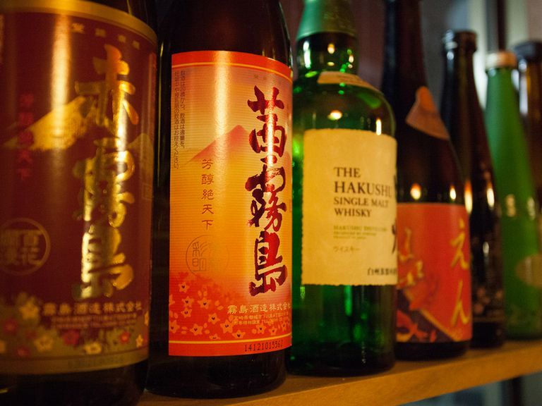 串揚げを味わいながら、相性の良いお酒を堪能できる