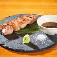 石垣牛の炙り肉寿司（2貫）
