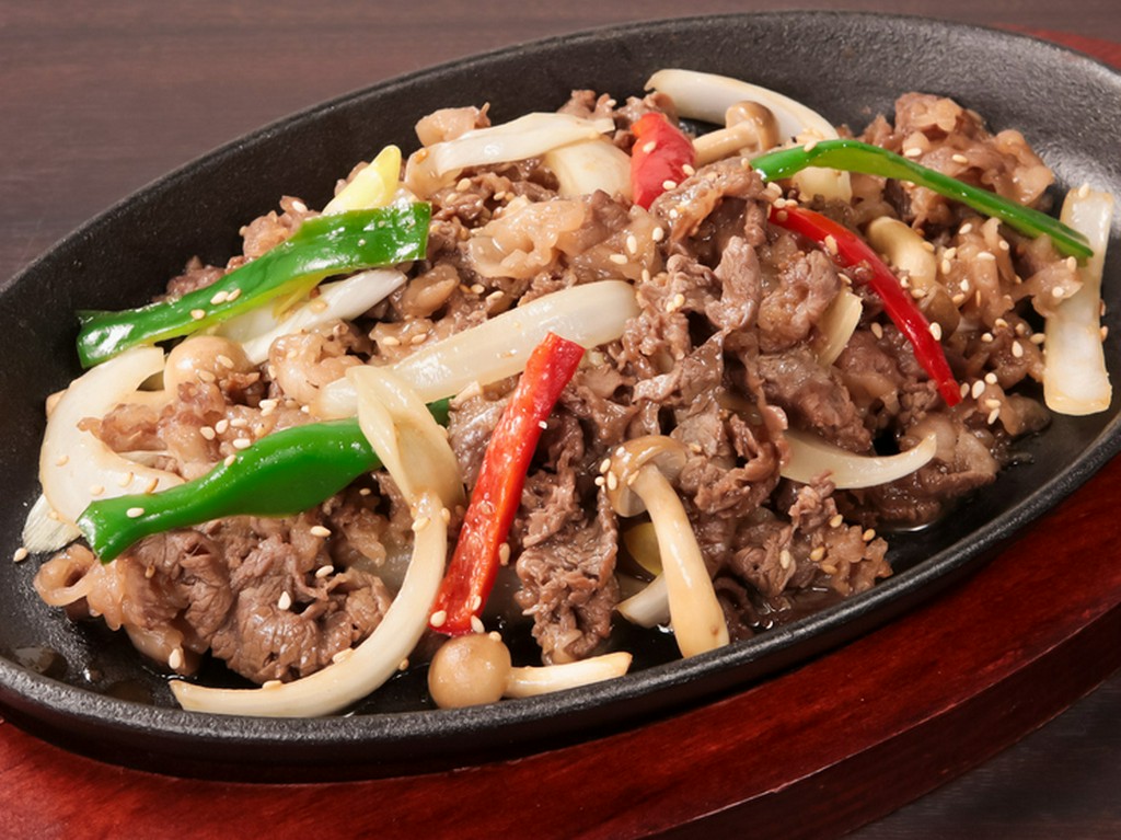 厳選和牛を特製ダレに絡めた『プルコギ』