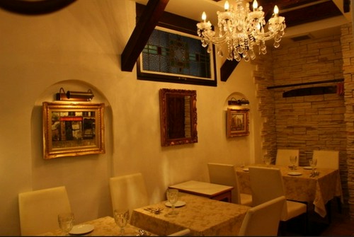 ご予約ではコース料理をご指定下さい。