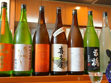 料理に合わせて選べる、女将厳選の豊富な日本酒