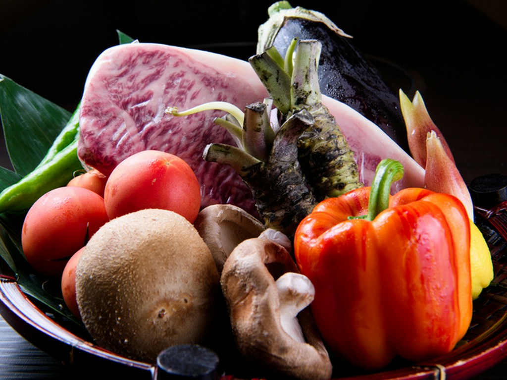 五感すべてで味わう、四季折々の味覚を厳選