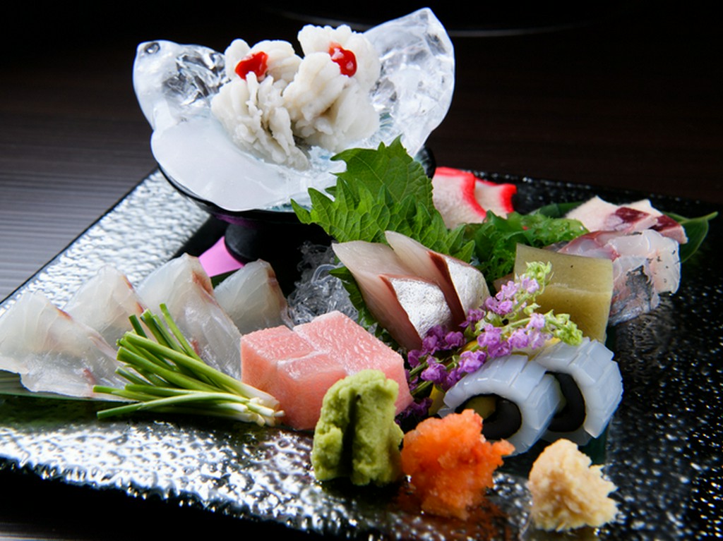 好みの予算に合わせて、料理長が厳選してくれる。厳選された旬魚を味わい尽くす『料理長厳選こだわり刺盛』