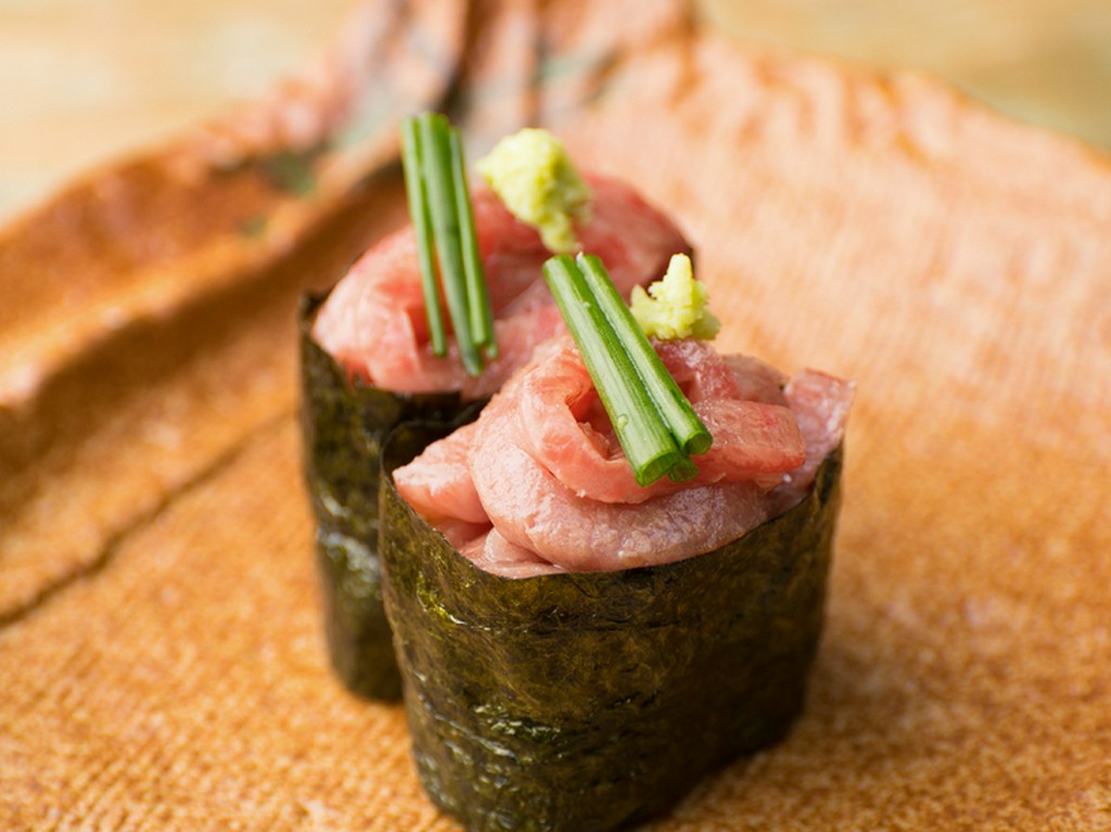 熟成肉の炙り握り