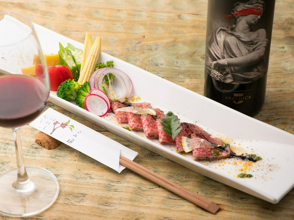 和牛ローストビーフ　バルサソース