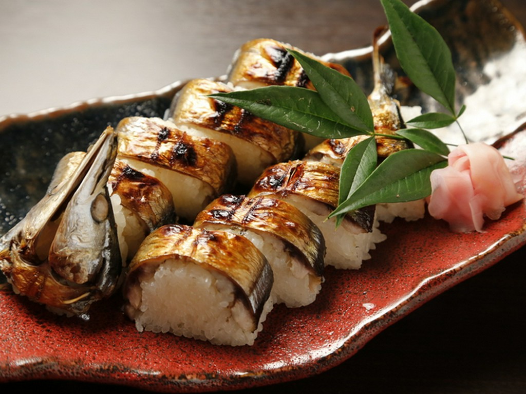 焼きサンマ寿司