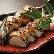 秋刀魚の風味を生かし脂のうまみがご飯にしみこむ…