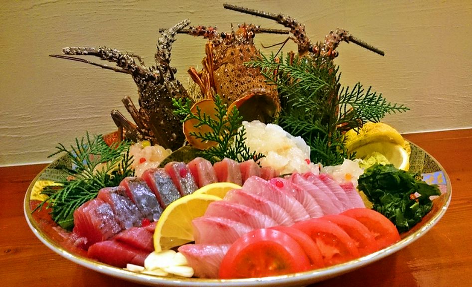 逸品の鮮魚、旬菜の天婦羅で、想い出に残る土佐の夏を。