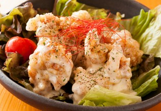 とりマヨ、カツオユッケ、青さのり、鮮魚など