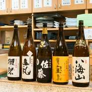 倉敷の地酒「荒走り」「歓酔」「夢倉敷」のほか、全国から厳選された名酒が揃っており「獺祭」「山和」などもいただけます。仕入れや時期によっては、なかなか出会えない隠し酒もあるそうなので、声をかけてみては。